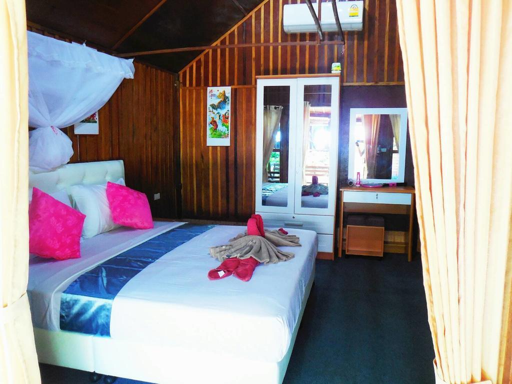 Zanom Sunrise Beach Resort Koh Lipe Eksteriør bilde