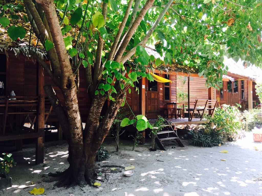 Zanom Sunrise Beach Resort Koh Lipe Eksteriør bilde