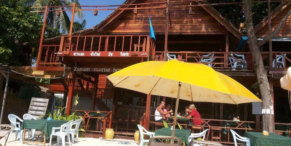 Zanom Sunrise Beach Resort Koh Lipe Eksteriør bilde