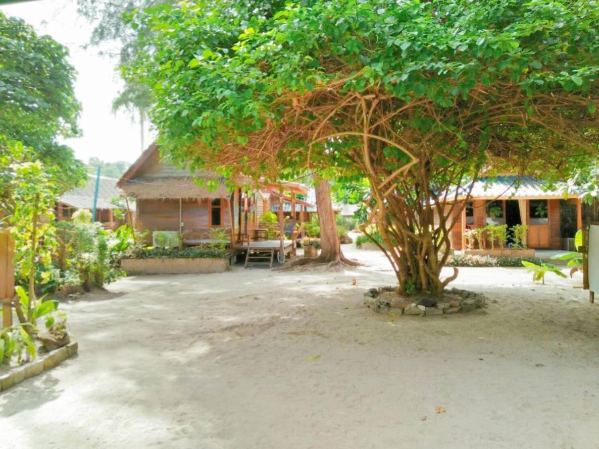 Zanom Sunrise Beach Resort Koh Lipe Eksteriør bilde