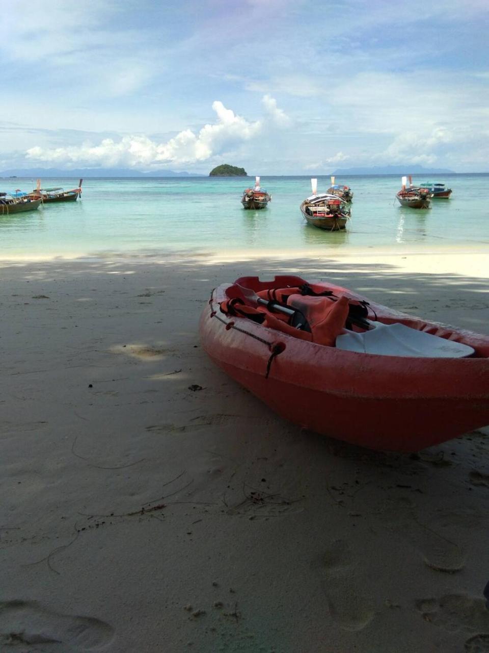 Zanom Sunrise Beach Resort Koh Lipe Eksteriør bilde