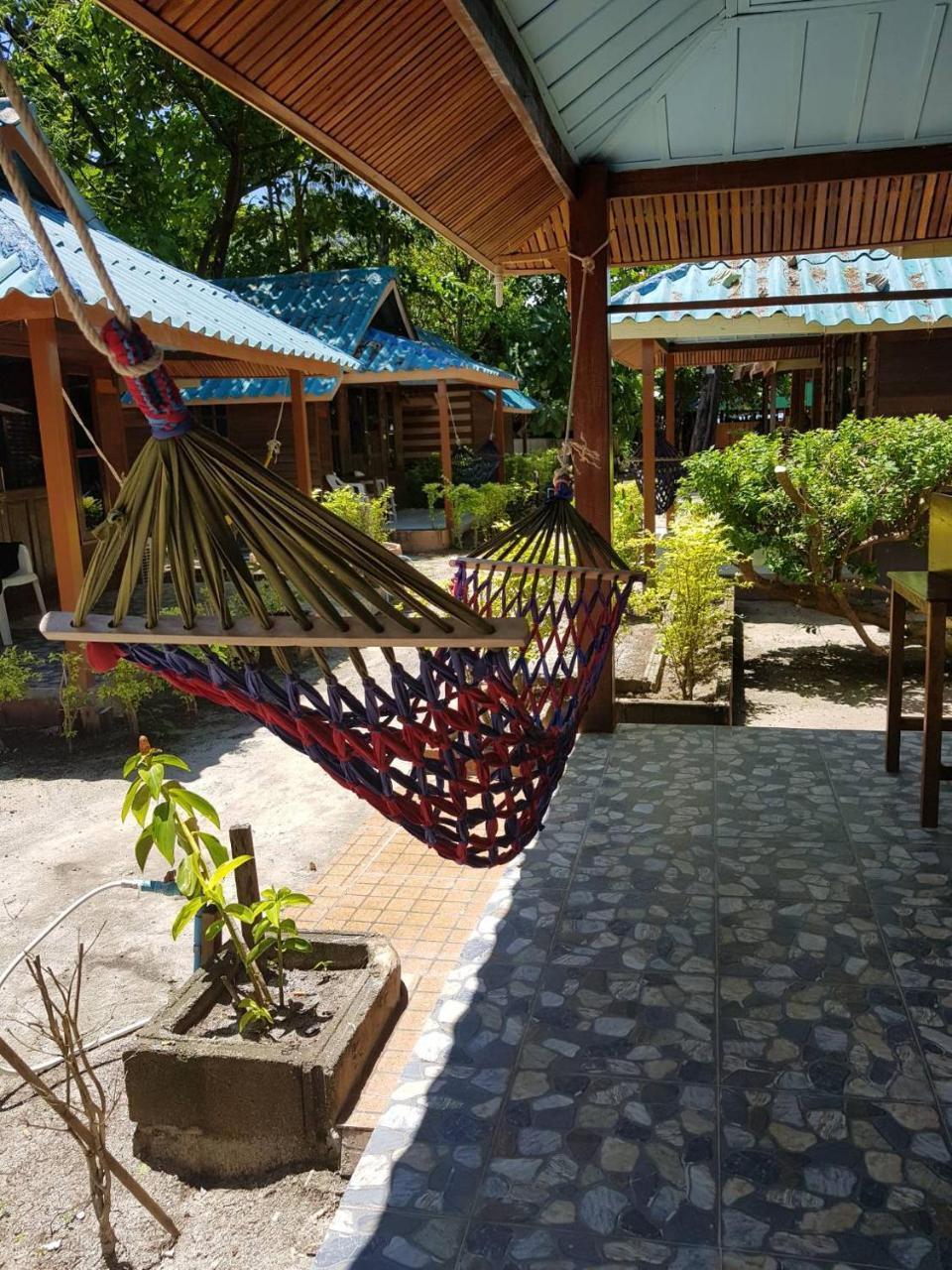 Zanom Sunrise Beach Resort Koh Lipe Eksteriør bilde