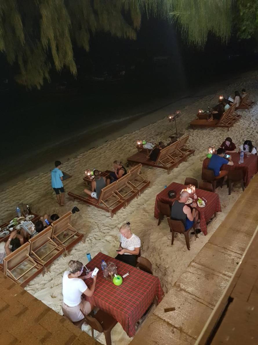 Zanom Sunrise Beach Resort Koh Lipe Eksteriør bilde
